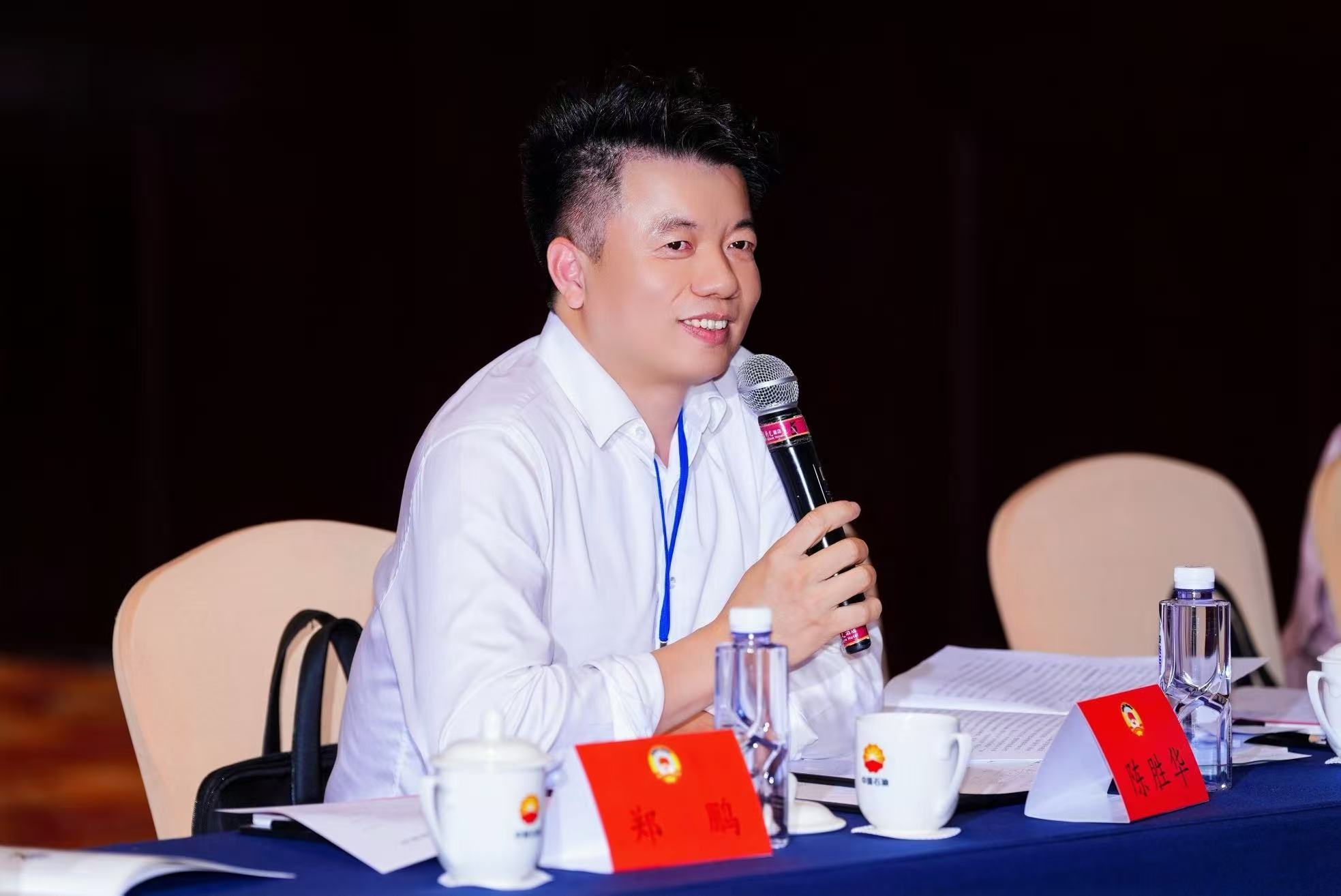 艺鸿装饰陈胜华先生连续三年荣获优秀政协委员称号(图2)