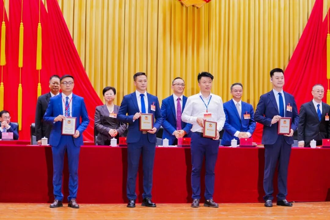 艺鸿装饰陈胜华先生连续三年荣获优秀政协委员称号(图5)